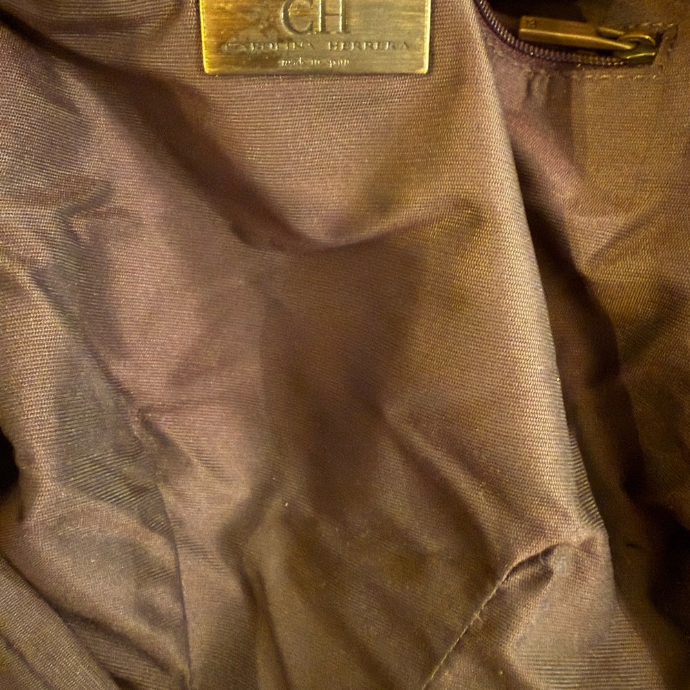 CH Carolina Herrera monogram and quilted tan handbag - Picture 12 of 12